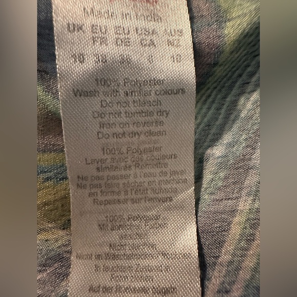 Nasty Gal Satin Peacock Feather Print PJ Top - Picture 5 of 6